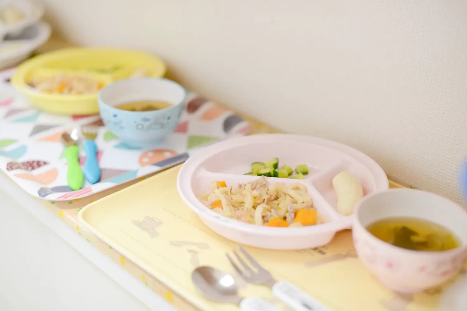 手作り給食・おやつで育む食の楽しさ